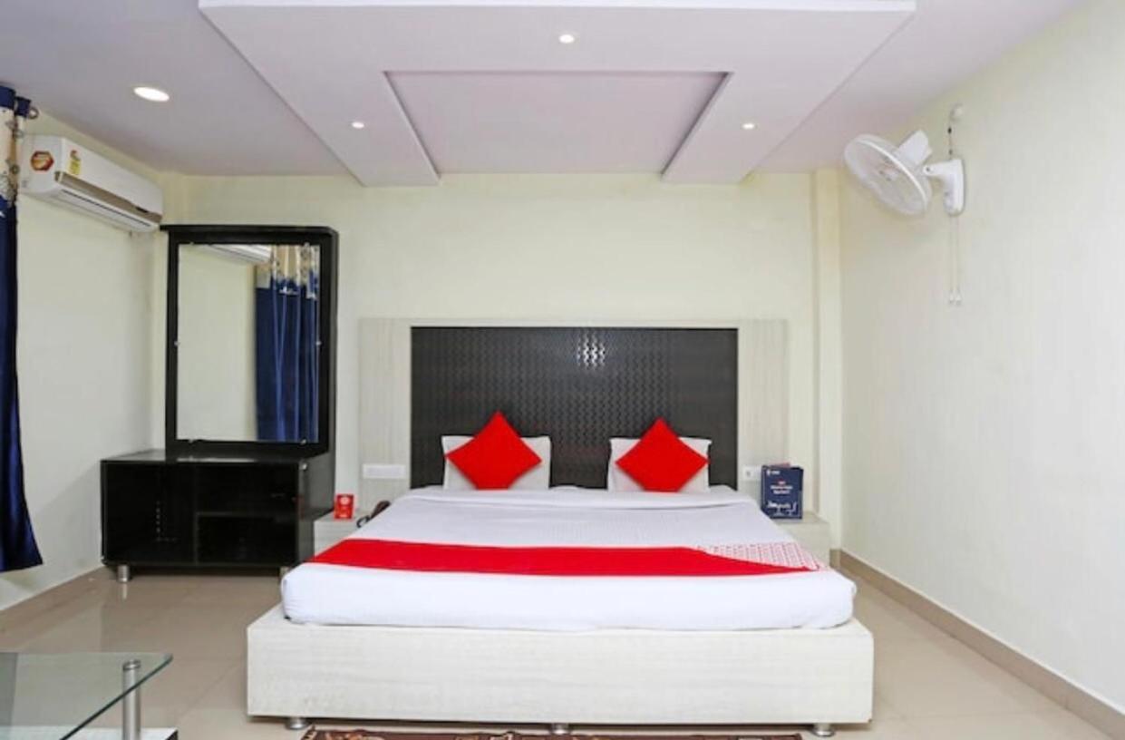 Hotel Payal & Restaurent Pachmarhi Exterior photo